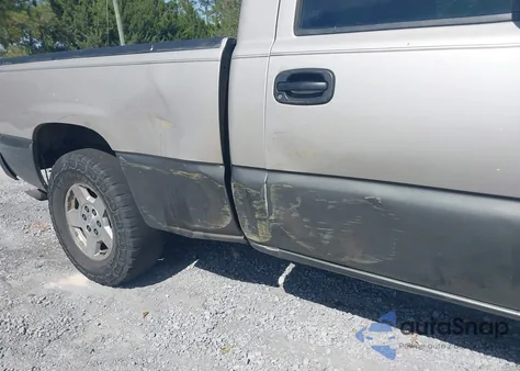 2006 Chevrolet Silverado 1500 Ls z USA, uszkodzony, nr VIN 1GCEC14Z06Z232761